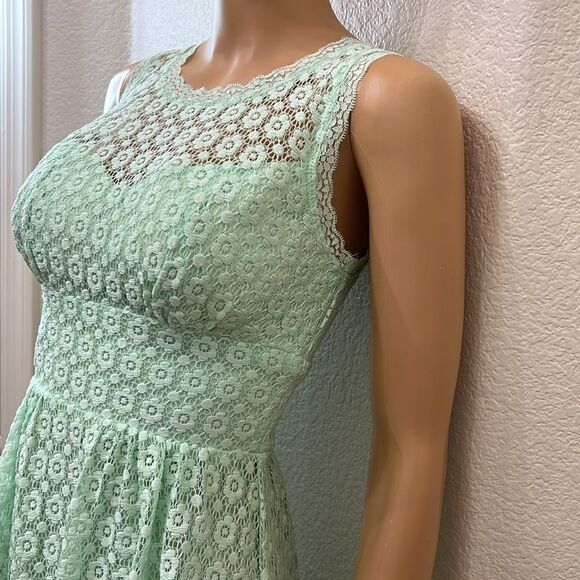 B Darlin Junior Dress Mint Green Scoop Neck Sleeveless Floral Lace Mini Lined - Picture 3 of 11